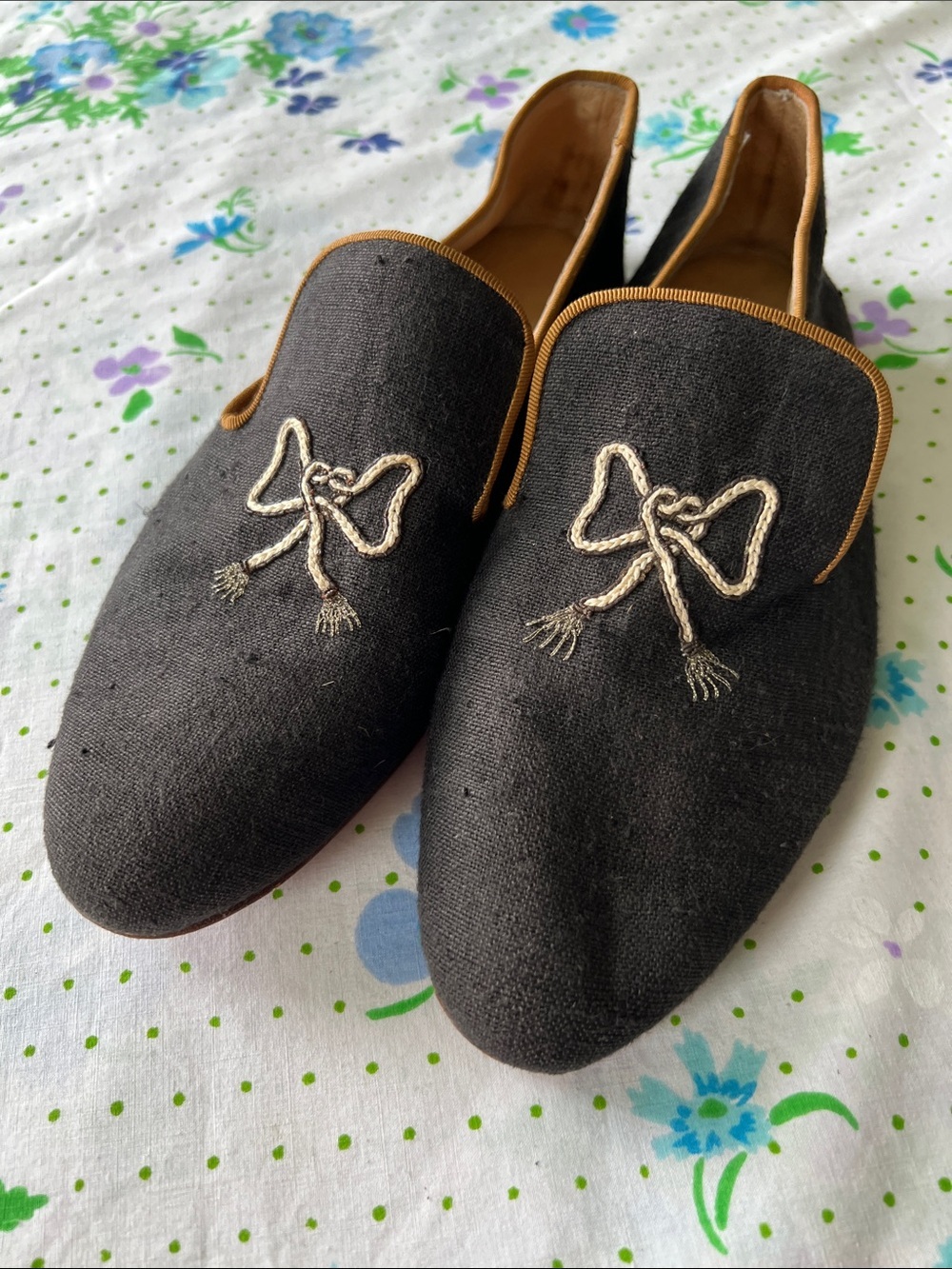 Vintage Evelyn Paul Paris Linen Embroidered Loafers - 40/9